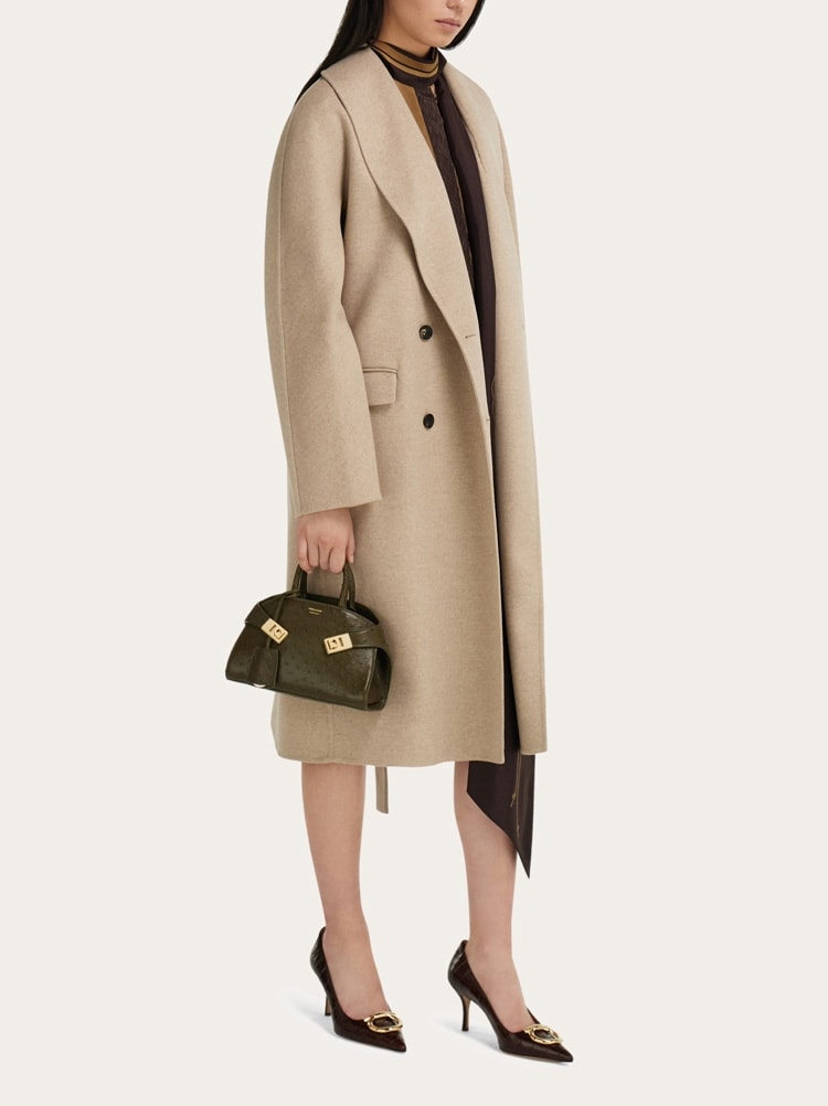 Hug handbag (S) Gallery image 2