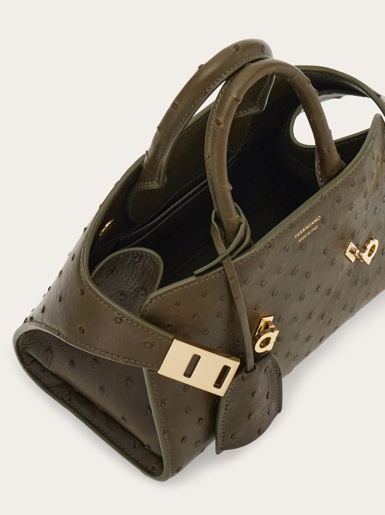 Hug handbag (S) Gallery image 6