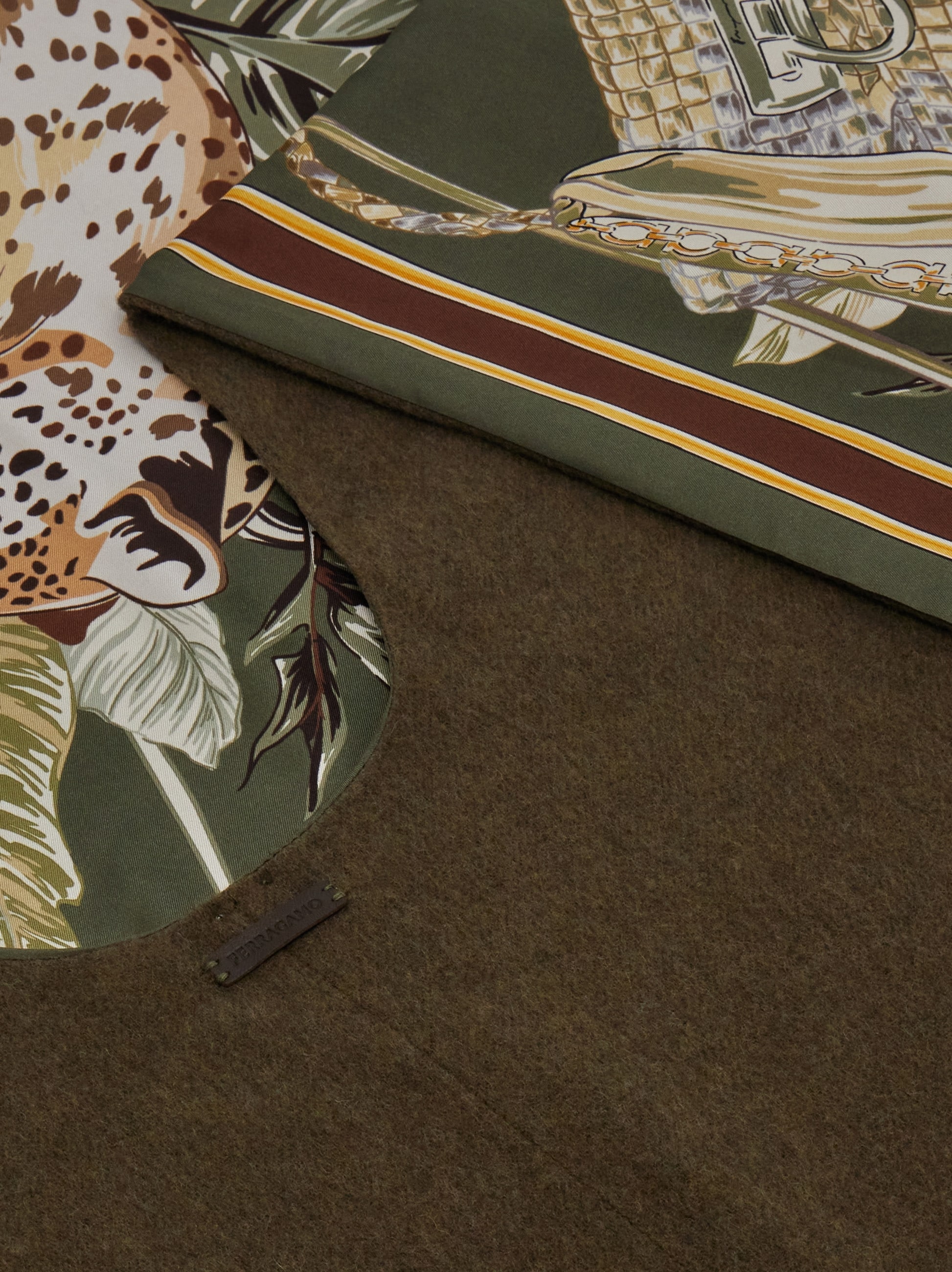 Feline print cashmere and silk reversible cape - Women | Ferragamo