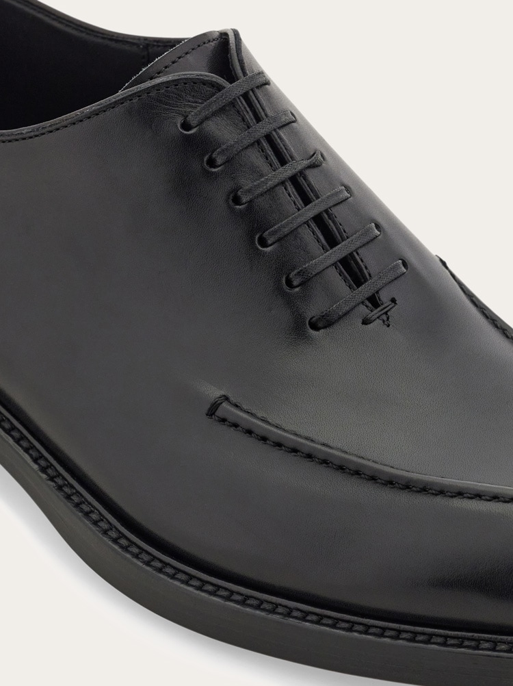 Oxford shoe with stitching detail Gallery image 6