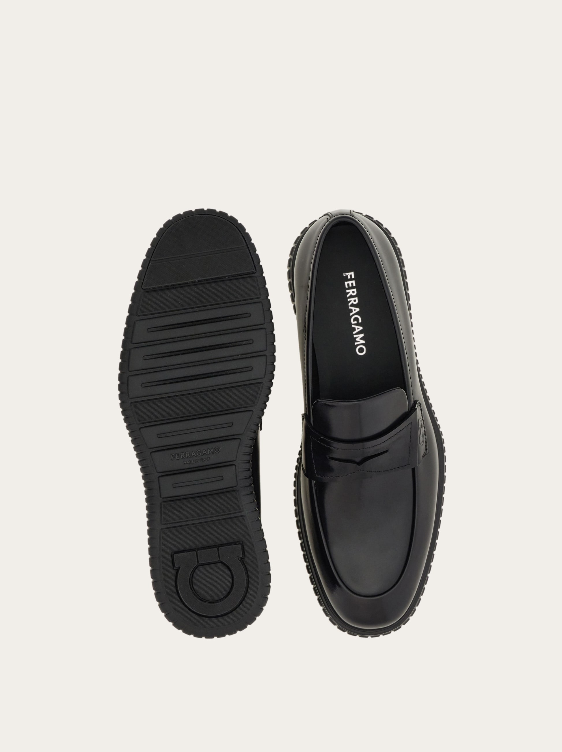 ローファー - メンズ | Ferragamo