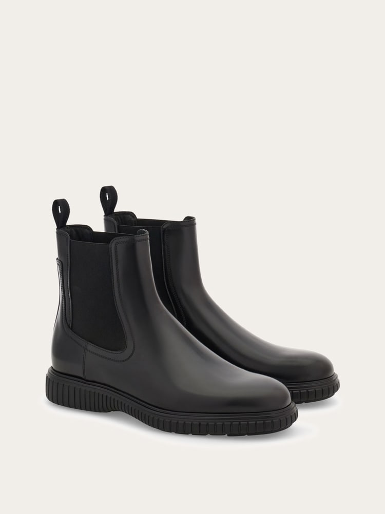 Chelsea boot Gallery image 2