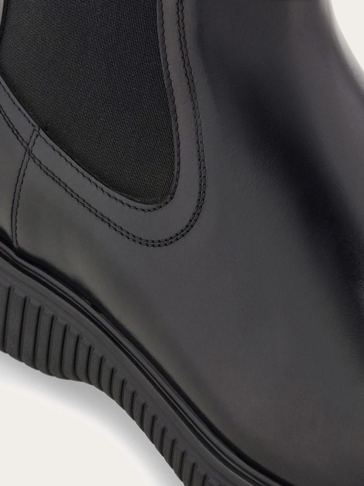 Chelsea boot Gallery image 6