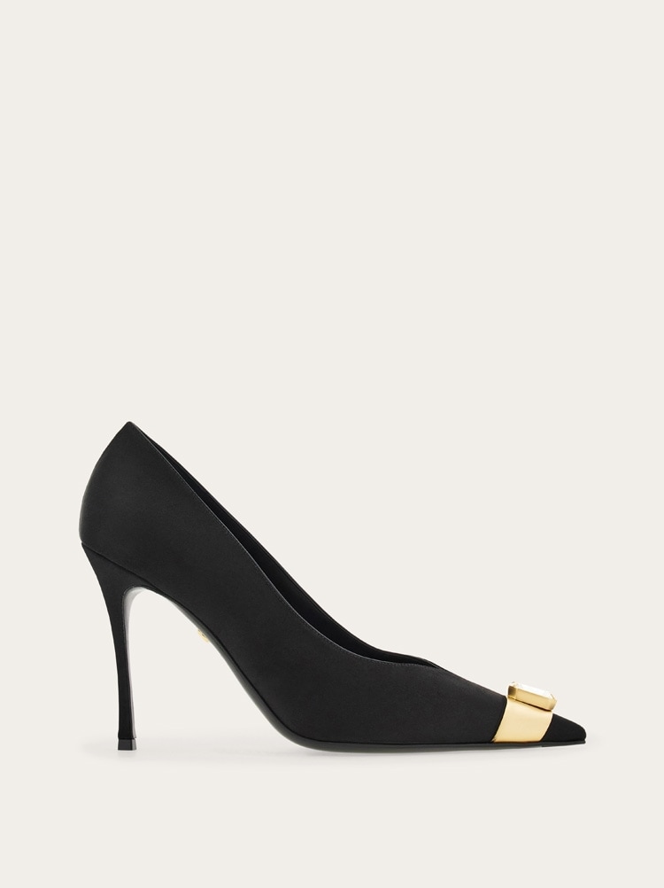 Crystal embellished pump Gallery image 1