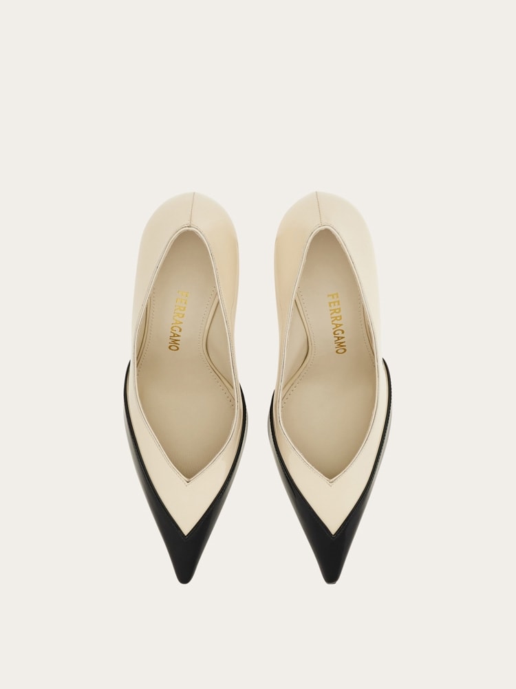 Bicolor pump Gallery image 3