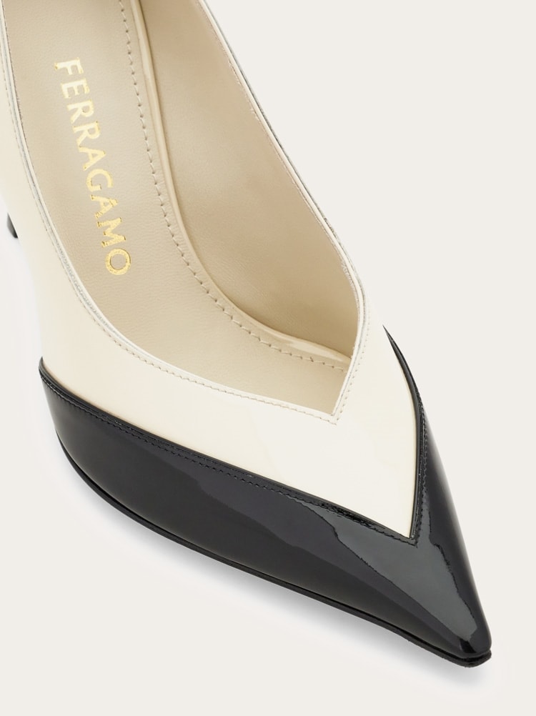 Bicolor pump Gallery image 6