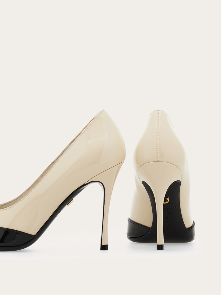 Bicolor pump Gallery image 7