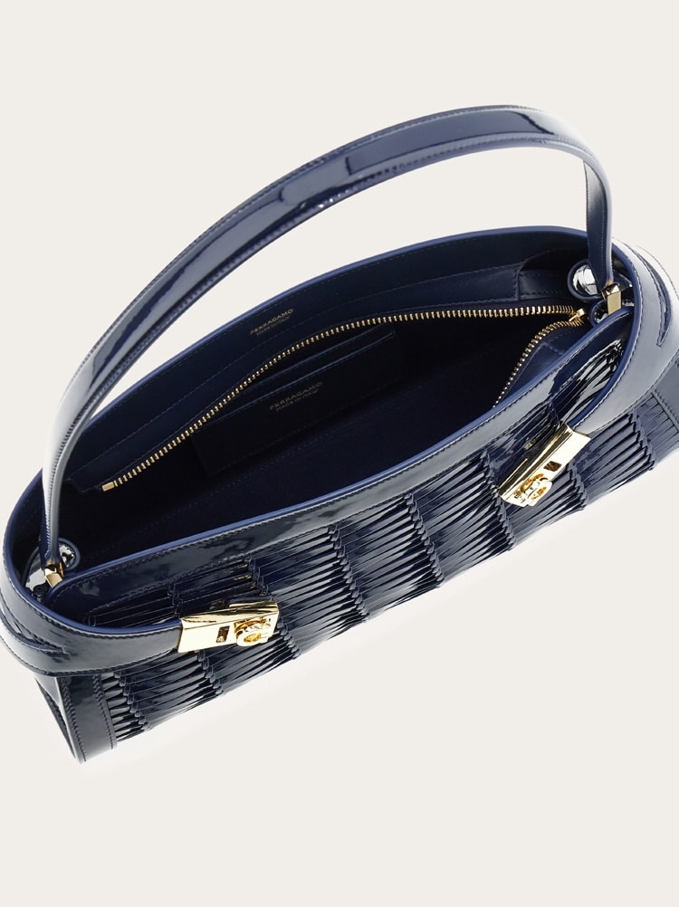 East-West Hug shoulder bag (S) Gallery image 6