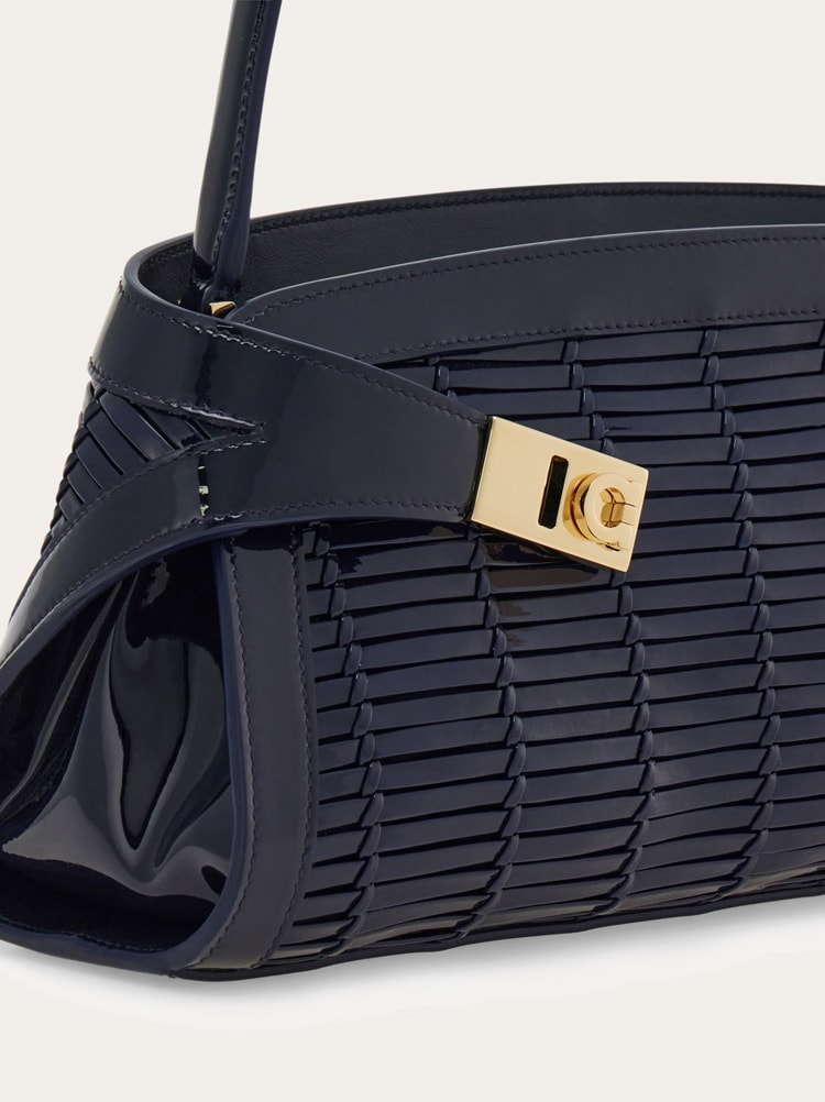 East-West Hug shoulder bag (S) Gallery image 7