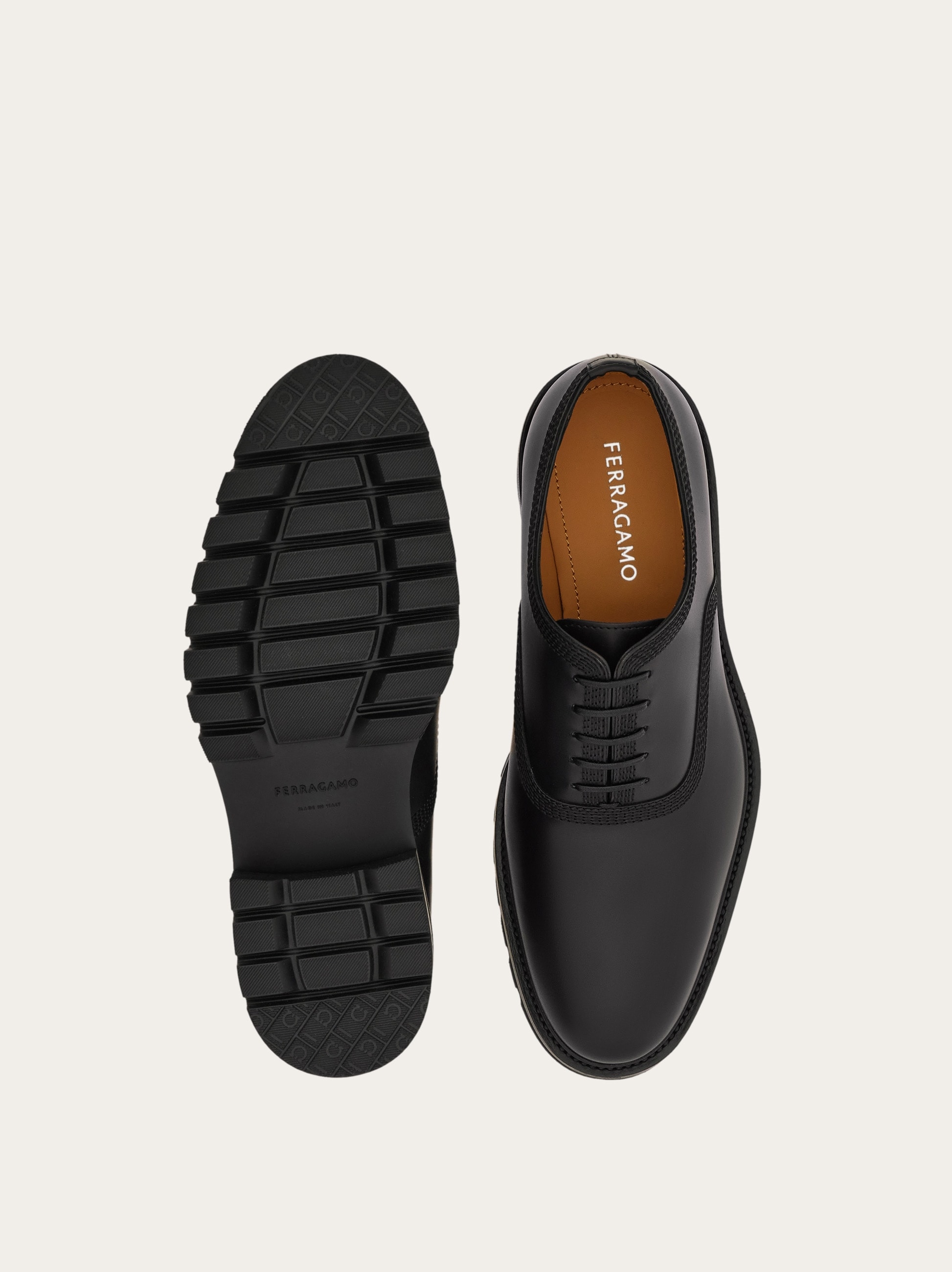Ferragamo ブラック シューズ オックスフォードシューズ - メンズ | Ferragamo