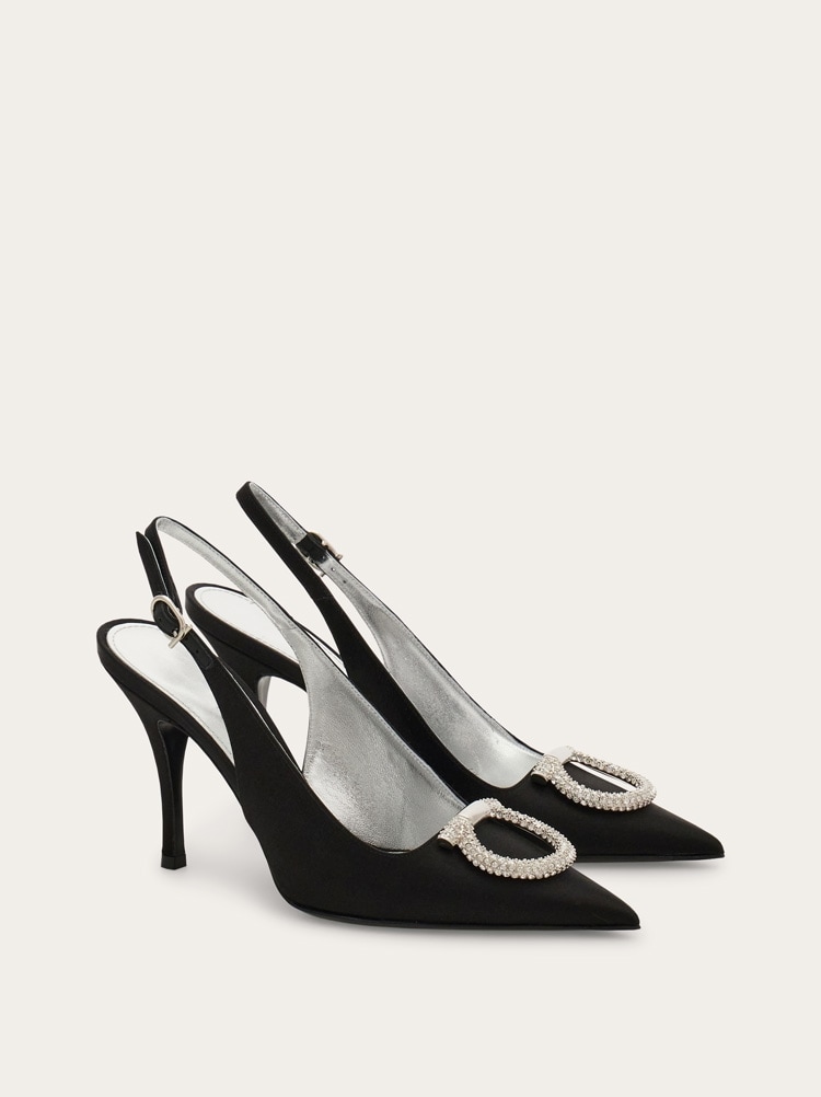 Mid heel pump with maxi Gancini buckle Gallery image 2