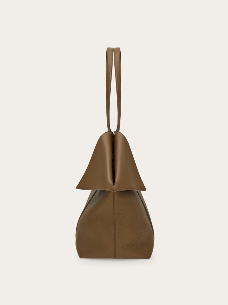 Folded tote bag (L) Gallery image 2