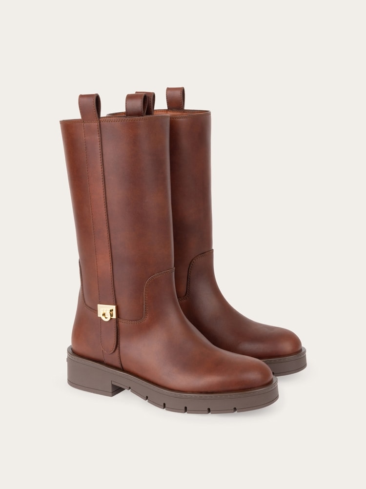 Hug buckle biker boot Gallery image 2