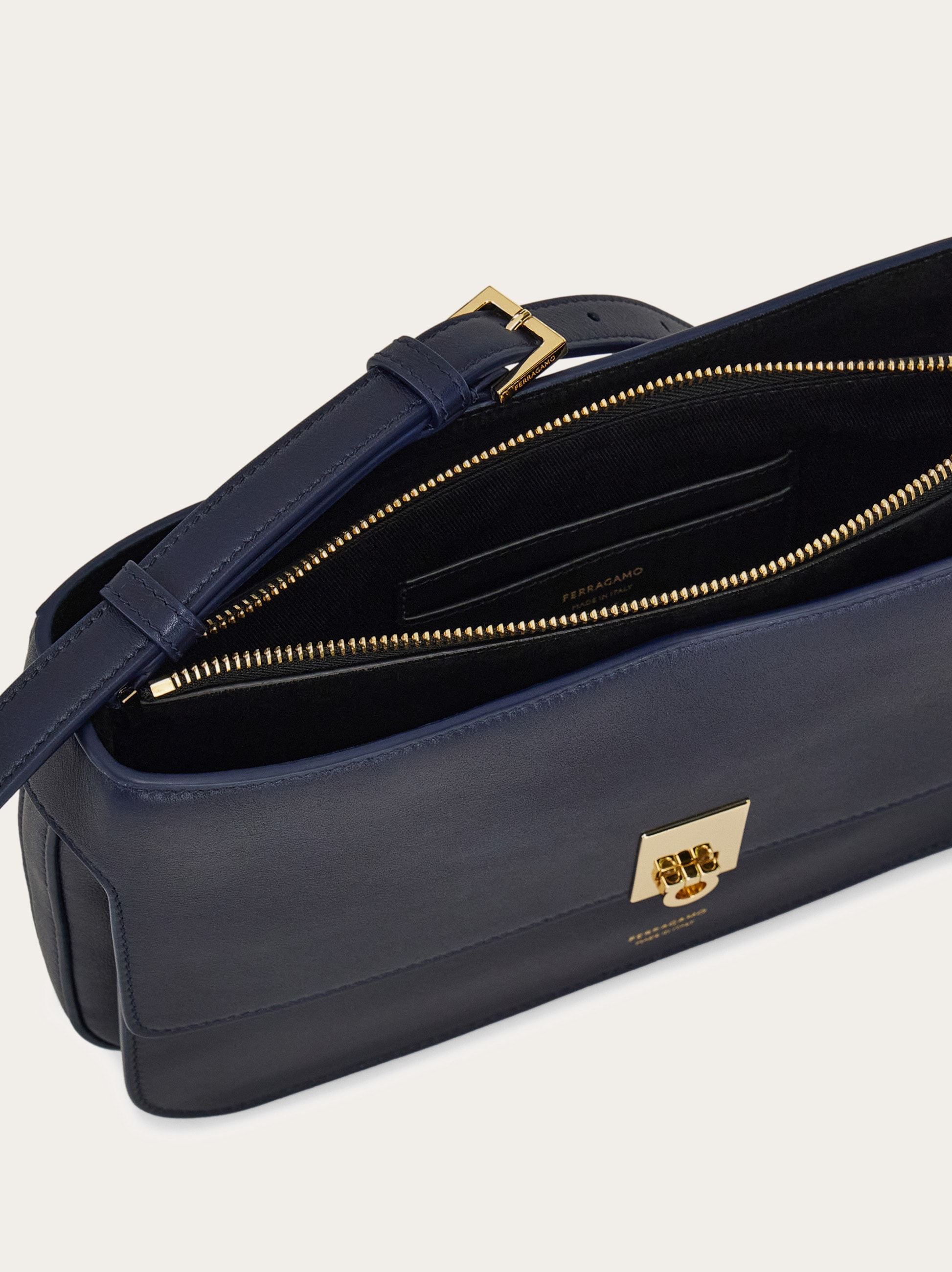Ferragamo Cara bag (S) - ウィメンズ | Ferragamo