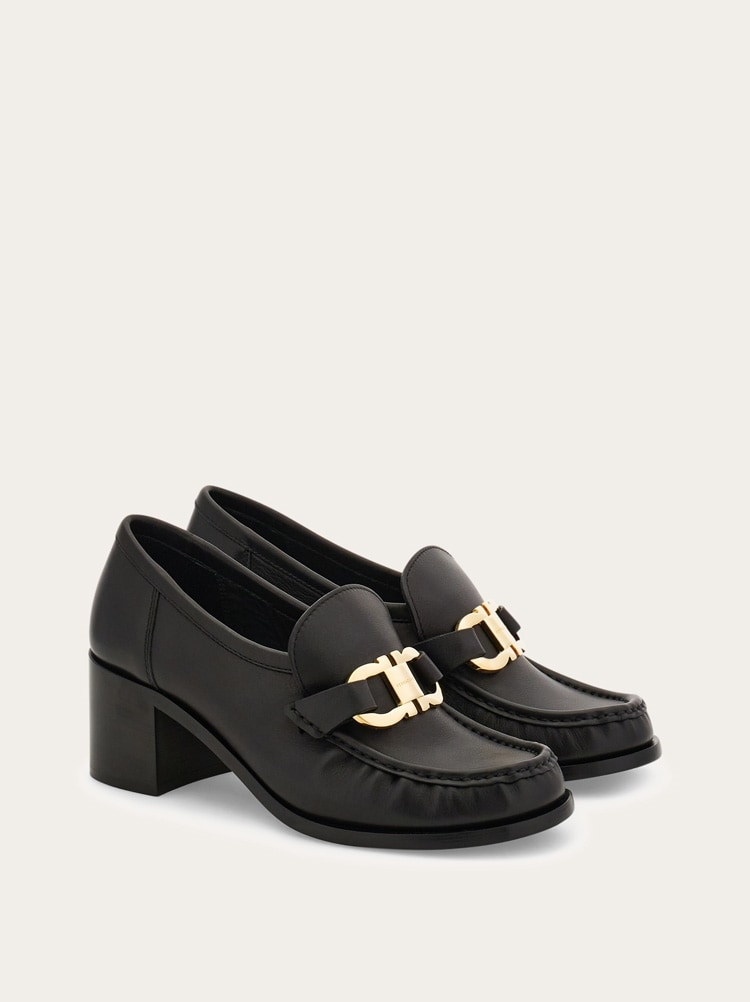Block heel loafer with Gancini ornament Gallery image 2