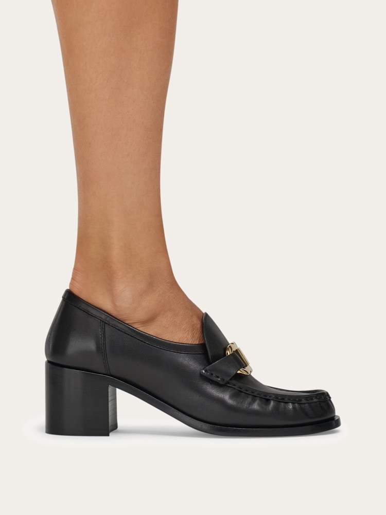 Block heel loafer with Gancini ornament Gallery image 3