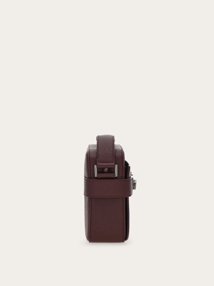 Hug バックル ショルダーバッグ Gallery image 2