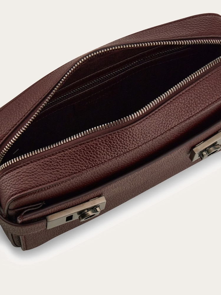 Hug バックル ショルダーバッグ Gallery image 4