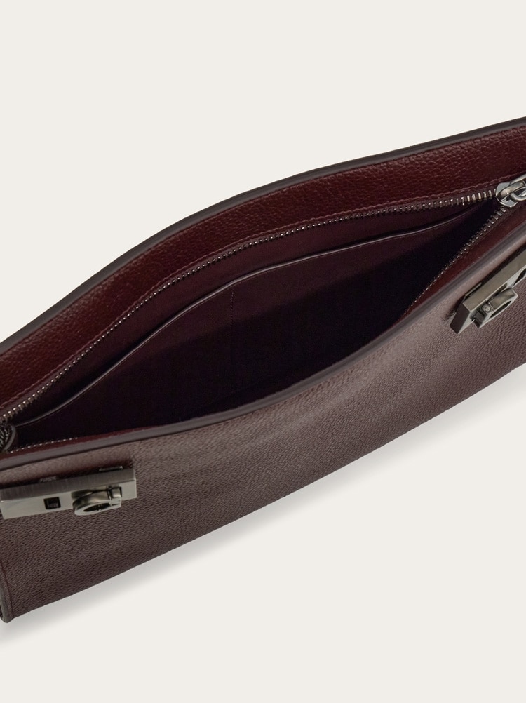 Pouch with Hug buckle Gallery image 5