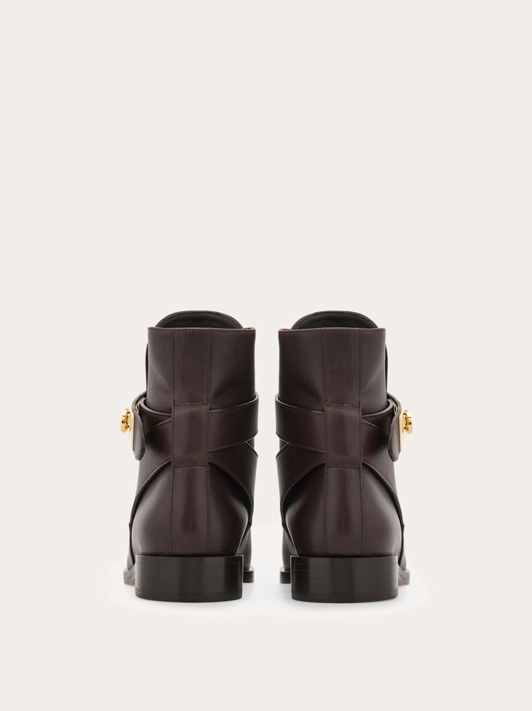 Hug buckle ankle boot Gallery image 5
