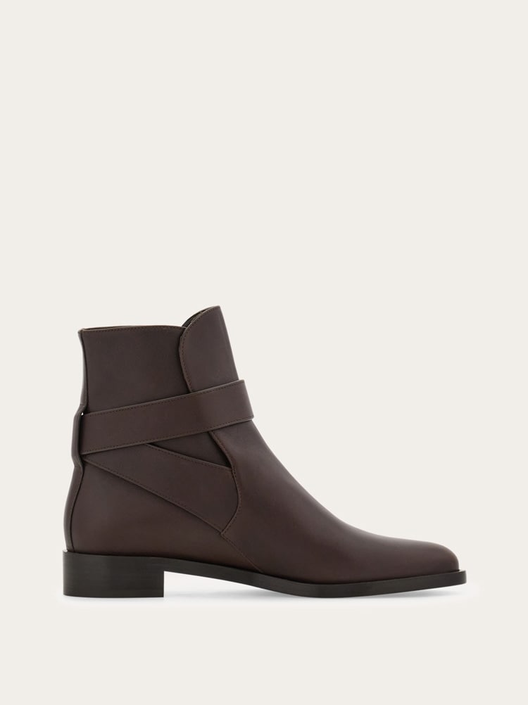 Hug buckle ankle boot Gallery image 6