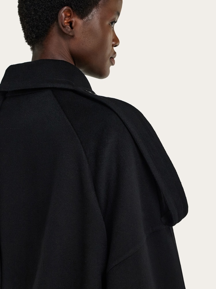 Double breasted oversize coat Gallery image 7