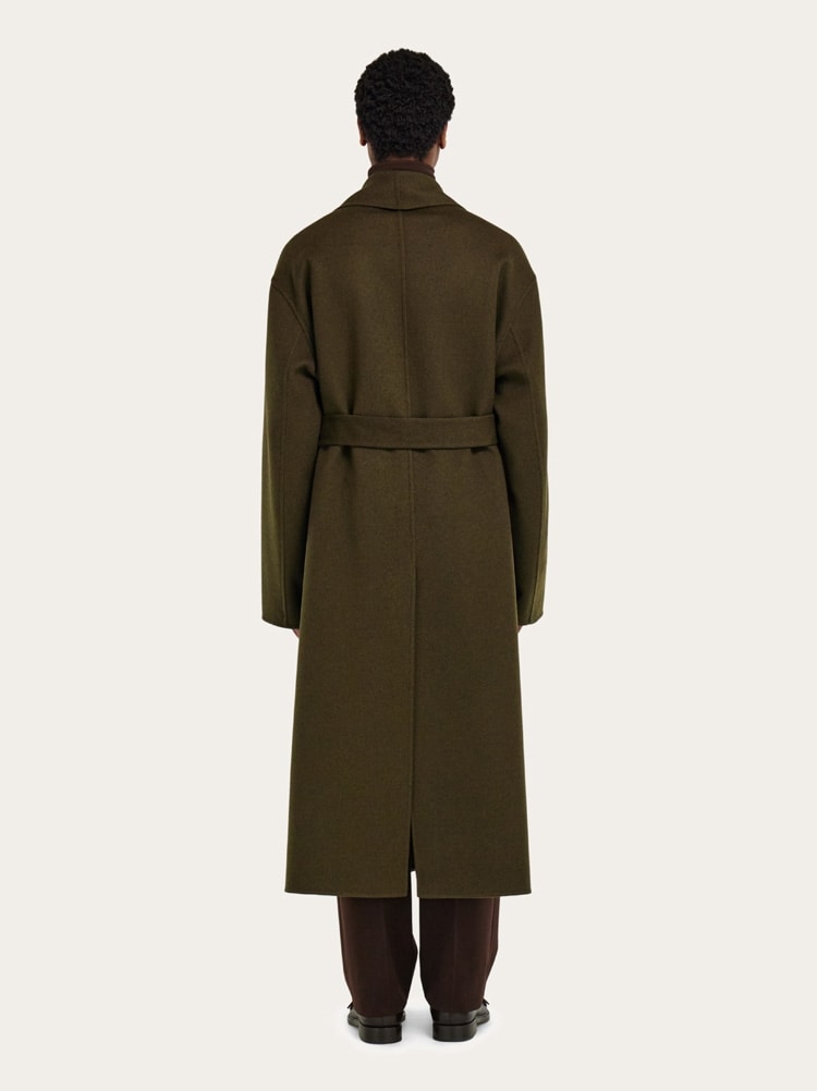 Double breasted wool and cashmere coat Gallery image 3