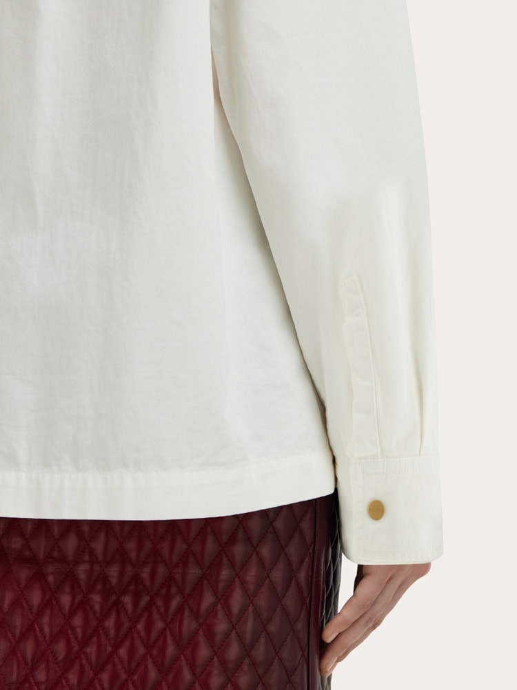 Camisa de gabardina lavada Gallery image 5
