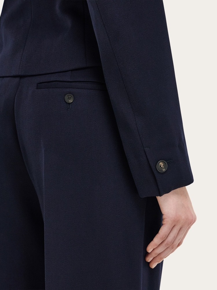 Cropped jacket with button detail Gallery image 8