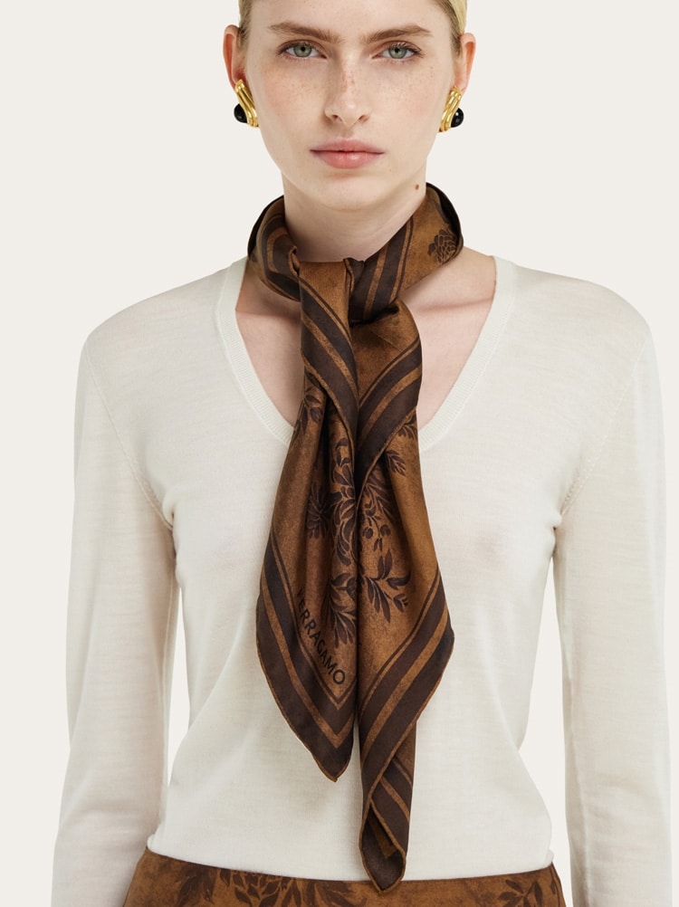 シルクスカーフ Gallery image 3