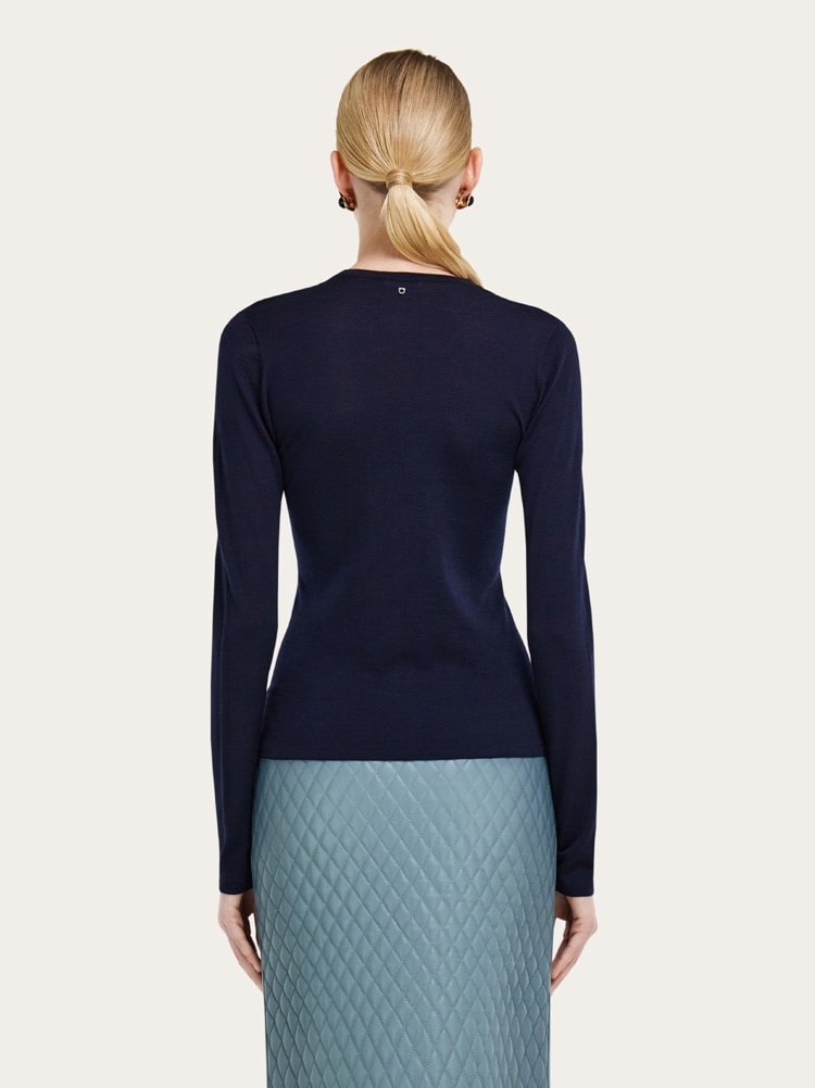 Lightweight wool top Gallery image 3