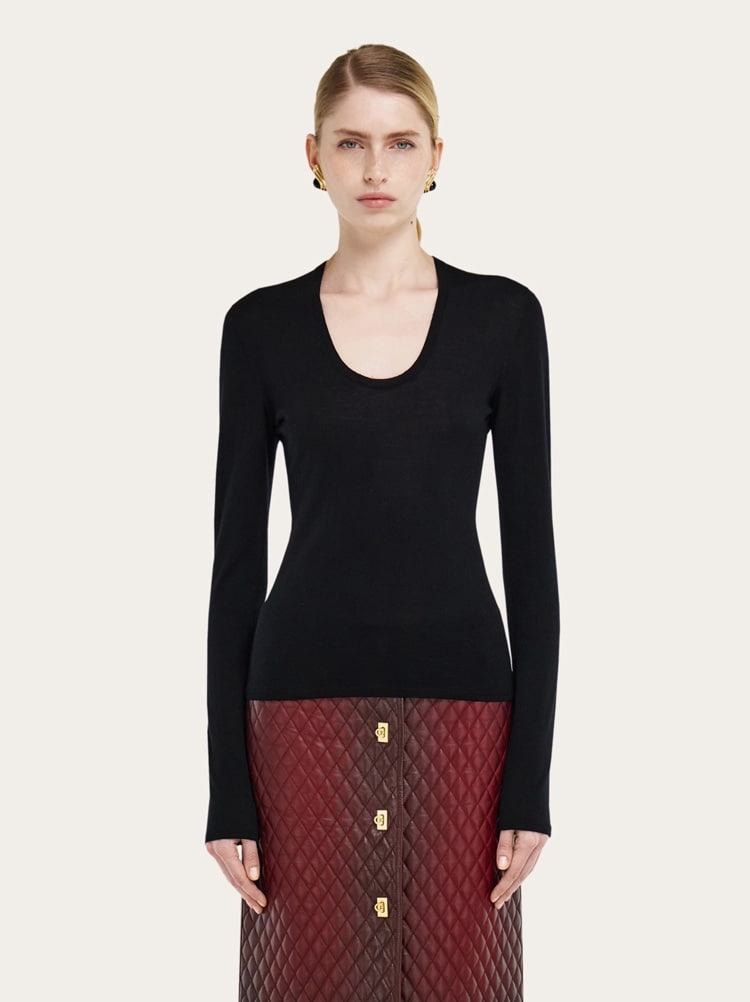 Lightweight wool top Gallery image 2