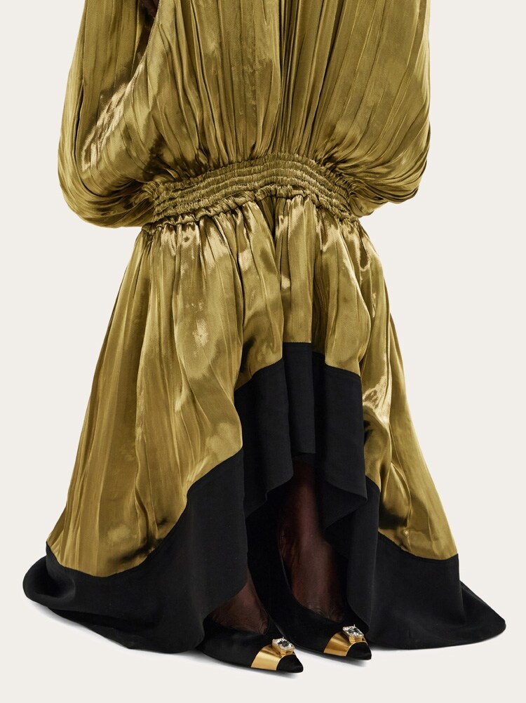 Abito lungo in lamé fluido Gallery image 5