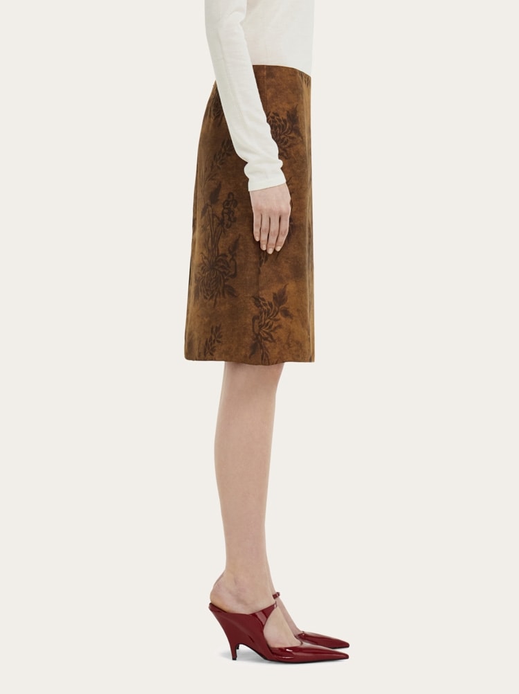 Mid-length silk skirt Gallery image 3