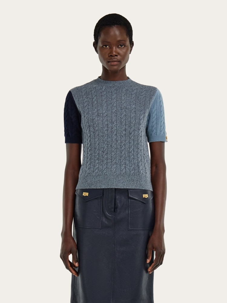 Short sleeve cable knit top Gallery image 2