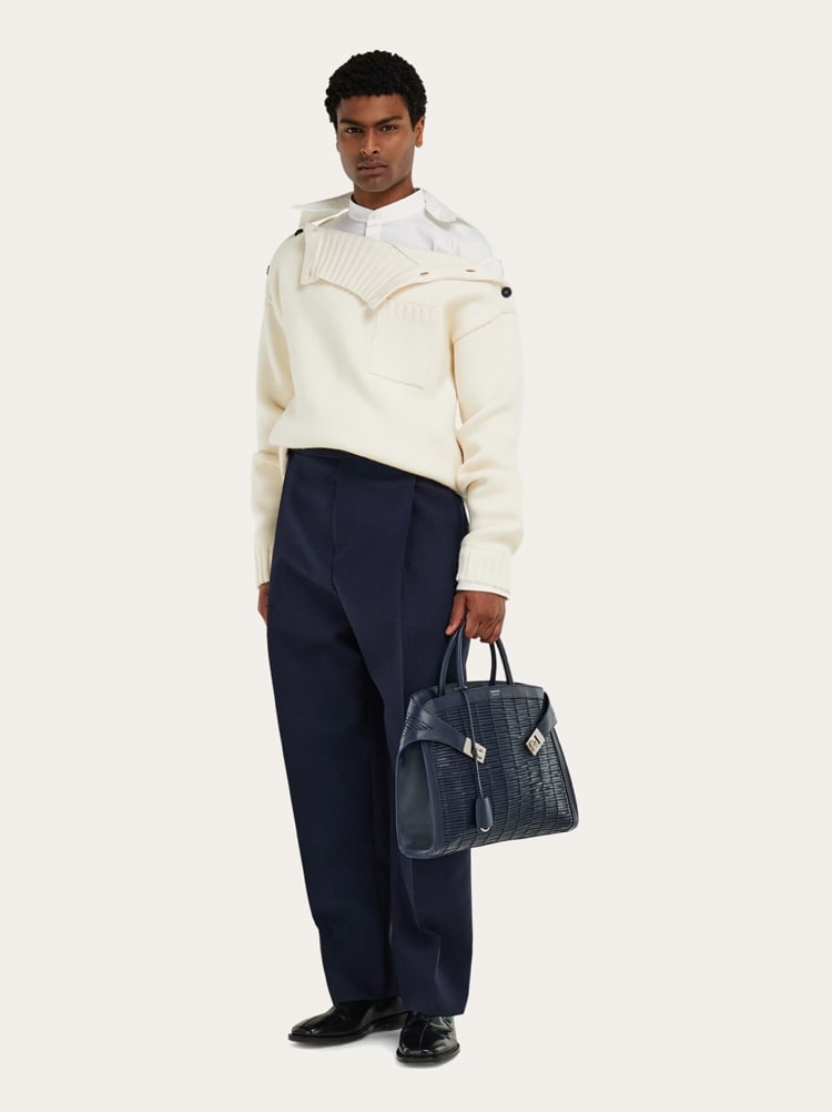 Hug tote bag Gallery image 2