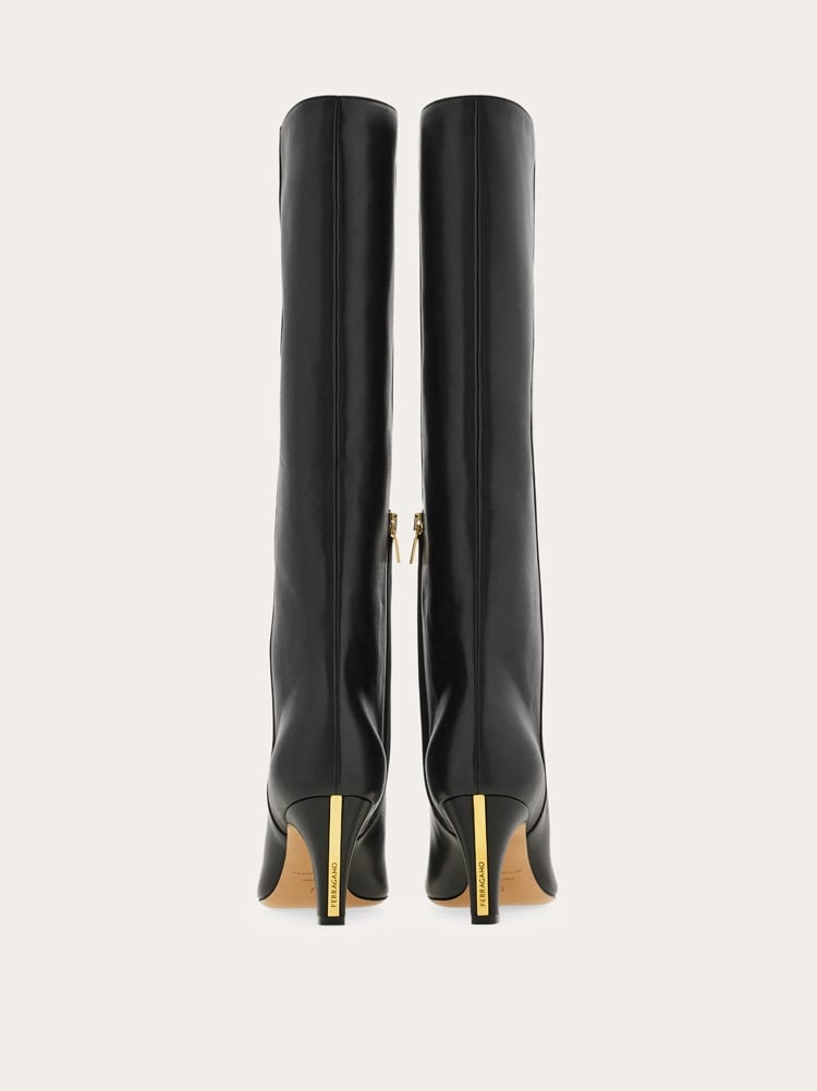 Knee high boot with low heel Gallery image 4