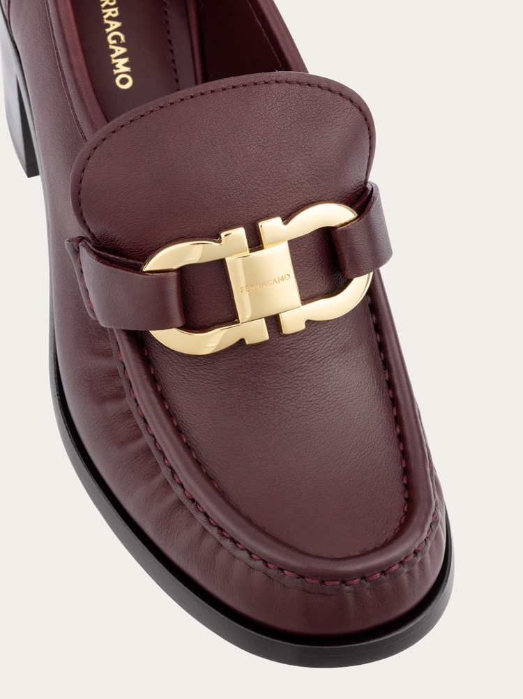 Block heel loafer with Gancini ornament Gallery image 5