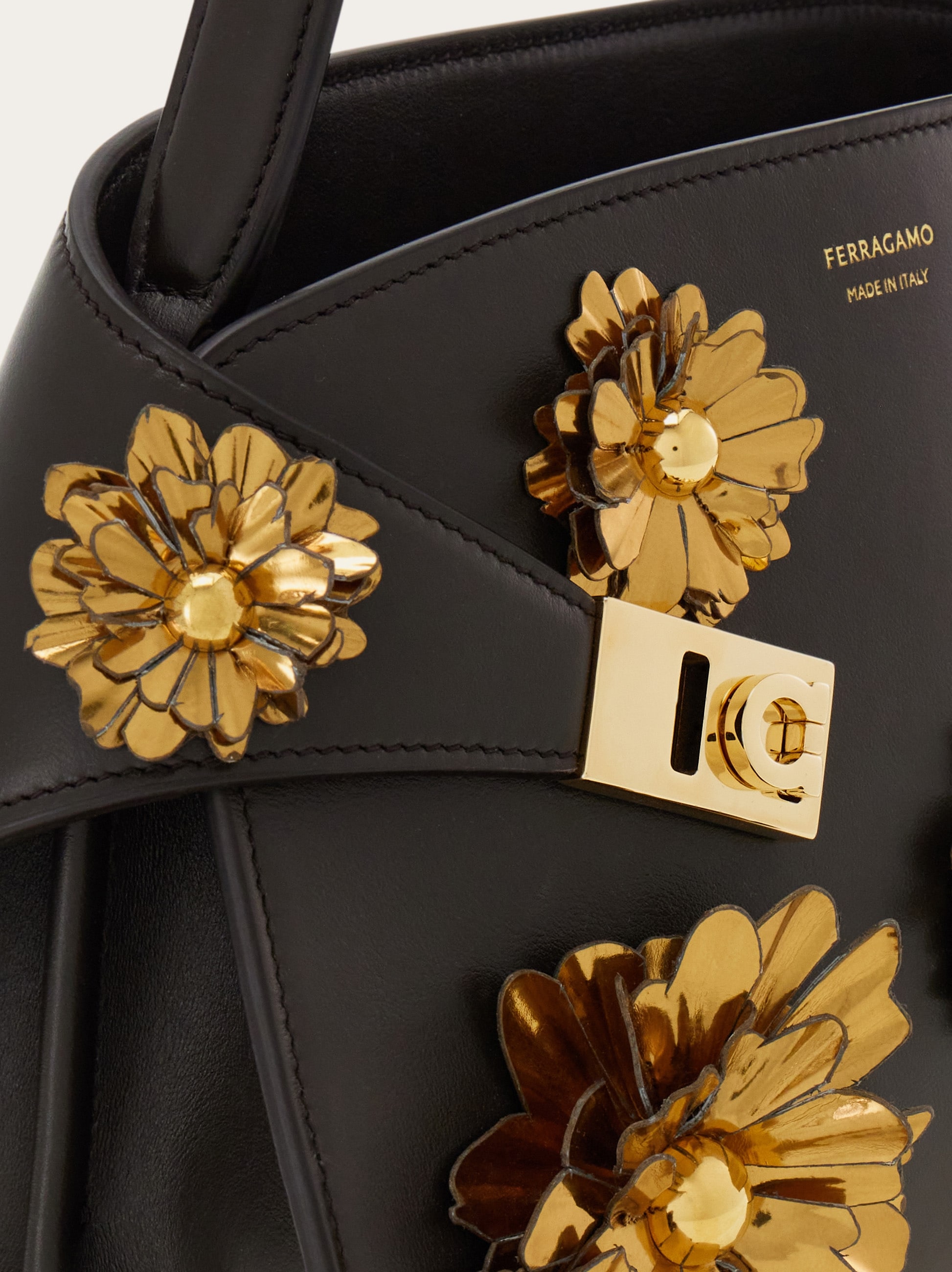 Hug Soft handbag (S) - Women | Ferragamo