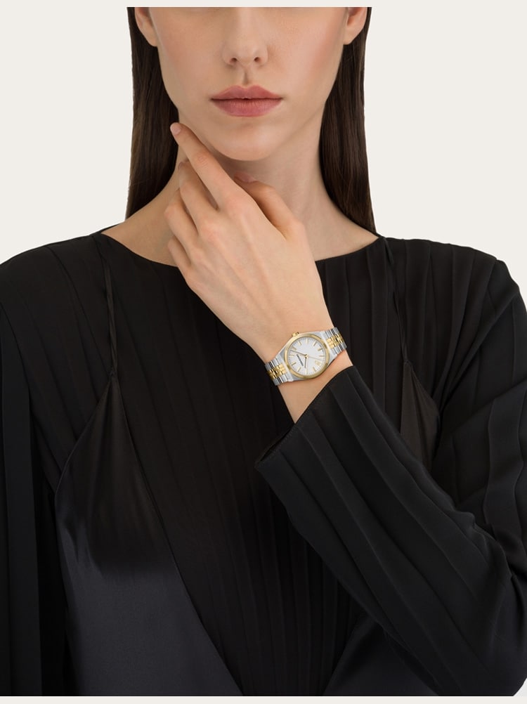 Vega New watch Gallery image 4