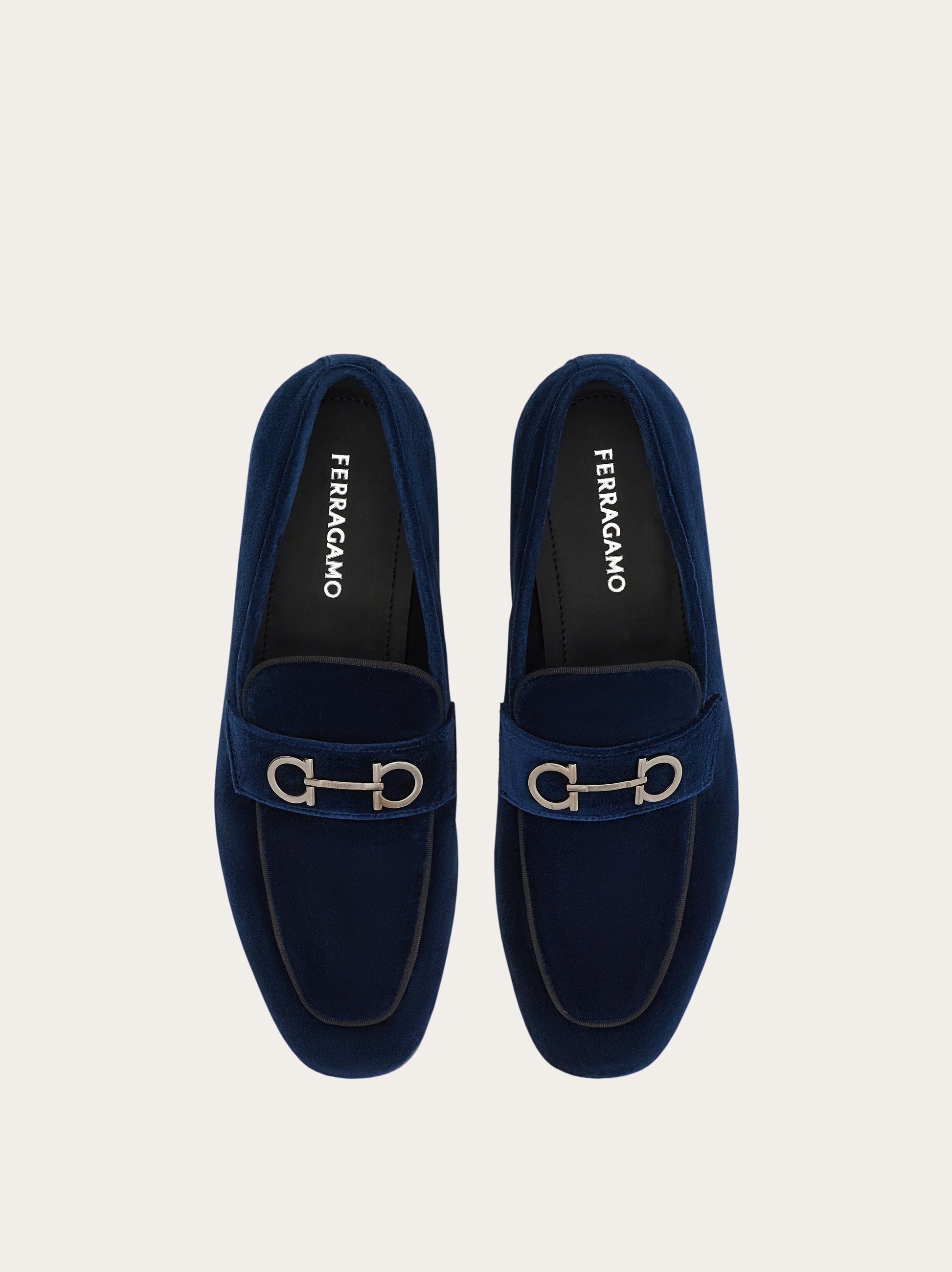 Salvatore Ferragamo ガンチーニ ローファー ネイビー Gancini horsebit loafer - Men | Ferragamo