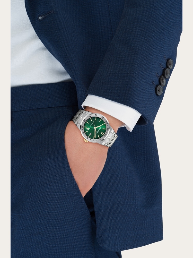F-80 Classic GMT watch Gallery image 4
