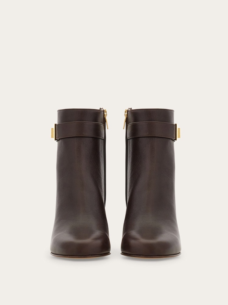 Hug buckle ankle boot Gallery image 3