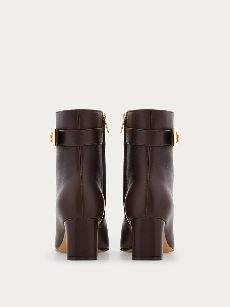 Hug buckle ankle boot Gallery image 4