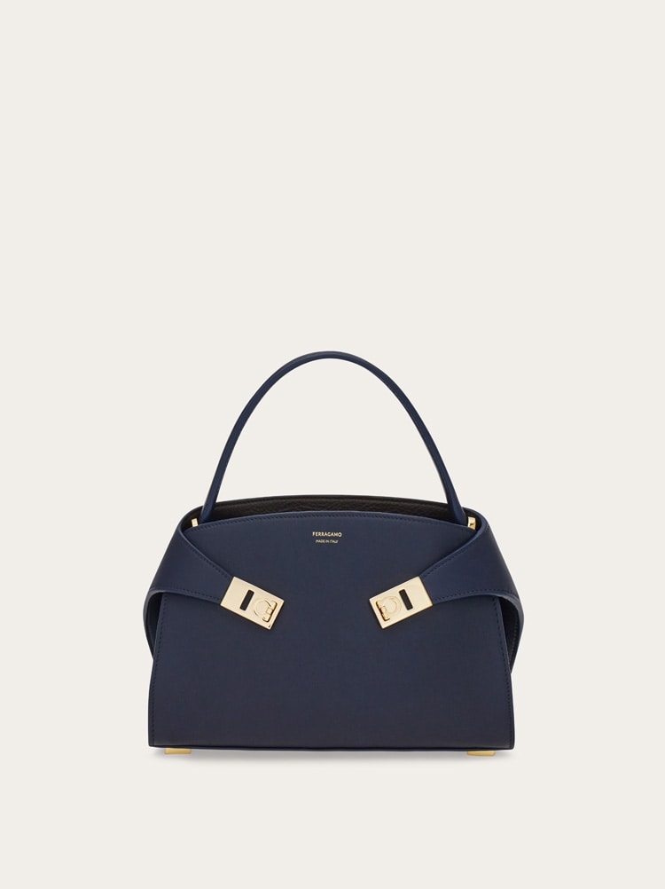 Hug soft bicolor handbag (XS) Gallery image 1
