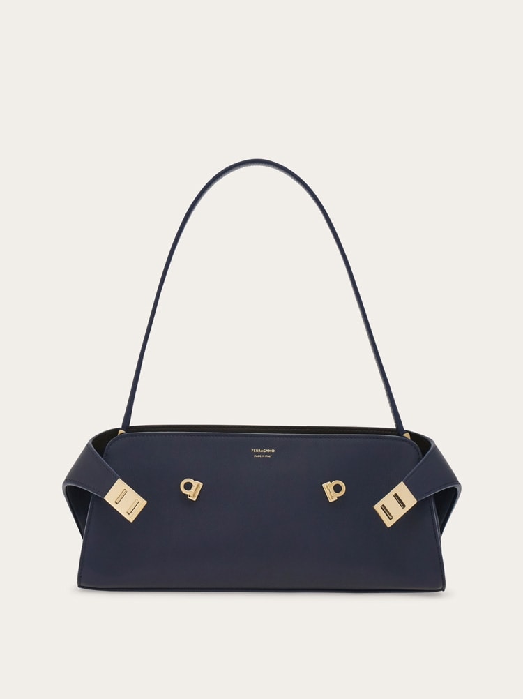 Hug East-West shoulder bag Gallery image 8