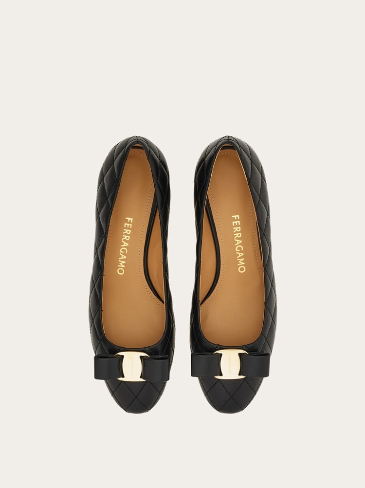 Quilted Vara bow pump Gallery image 3
