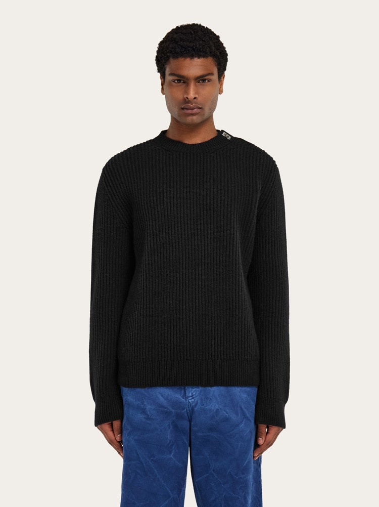 Maglia con fibbia Hug Gallery image 2