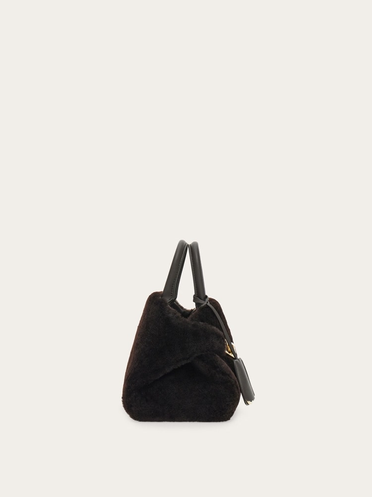 Hug handbag (XS) Gallery image 4