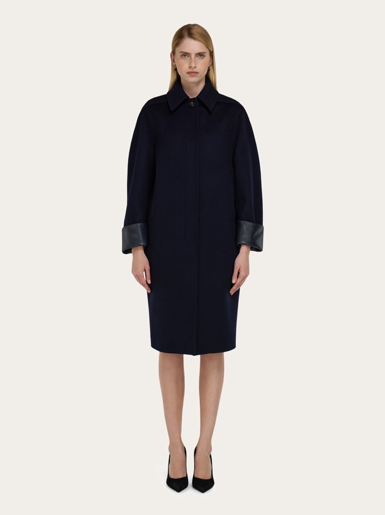 Single breasted wool and cashmere coat Gallery image 2